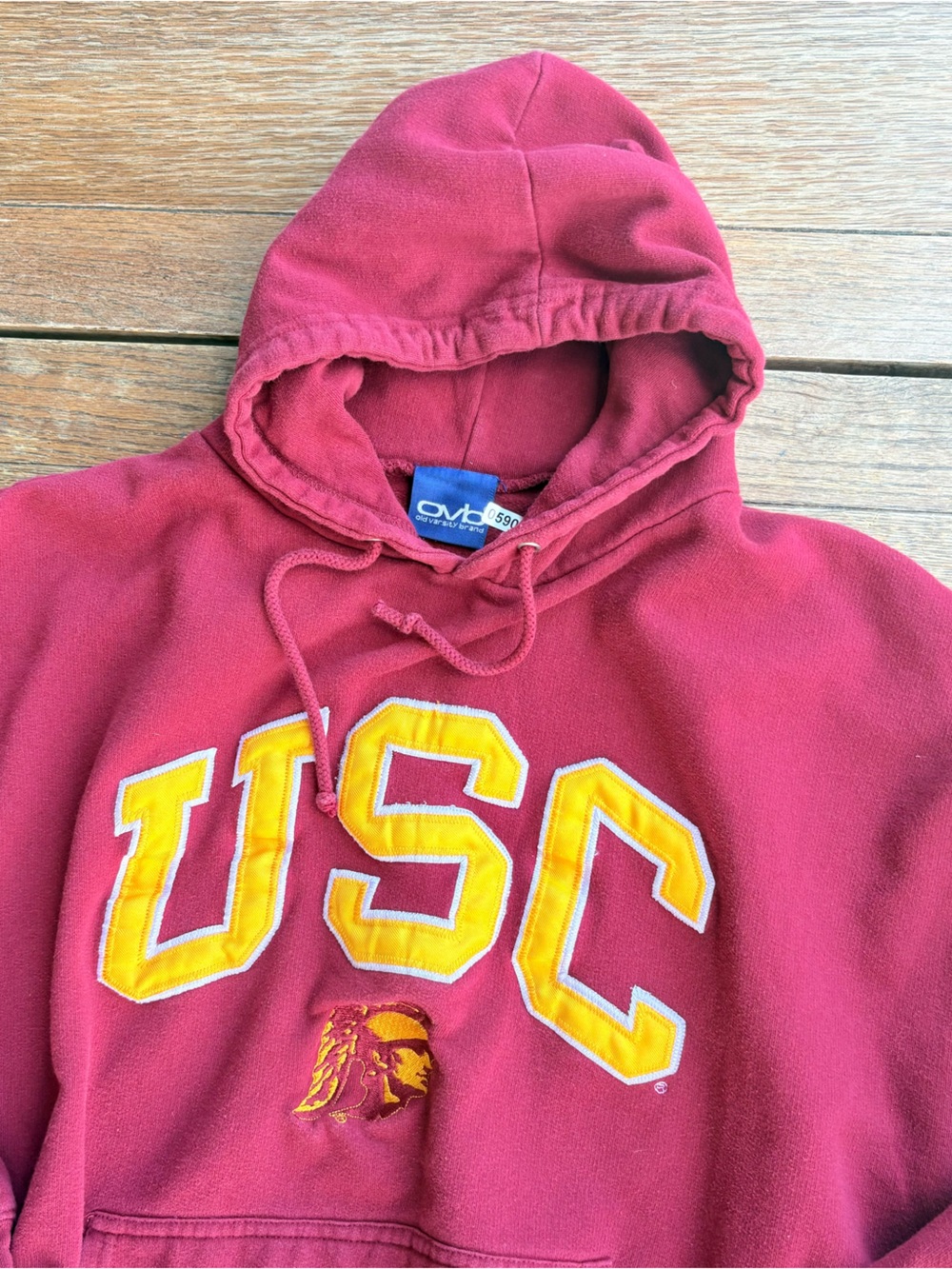 USC Maroon Hooded Sweatshirt with Gold Appliqué size Large 0590